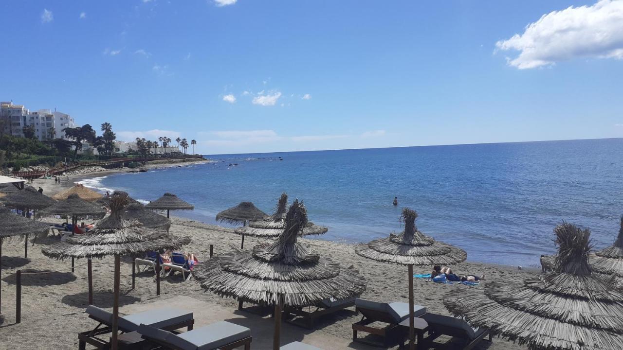 Apartamento- Atico En Mijas Costa , Con Piscina. Sitio de Calahonda Eksteriør bilde