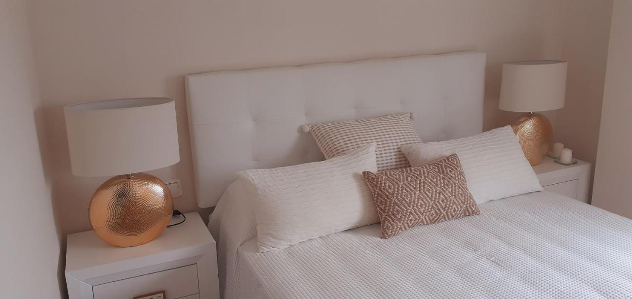 Apartamento- Atico En Mijas Costa , Con Piscina. Sitio de Calahonda Eksteriør bilde